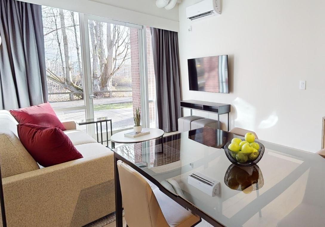 Steveston Waterfront Hotel ริชมอนด์ ภายนอก รูปภาพ